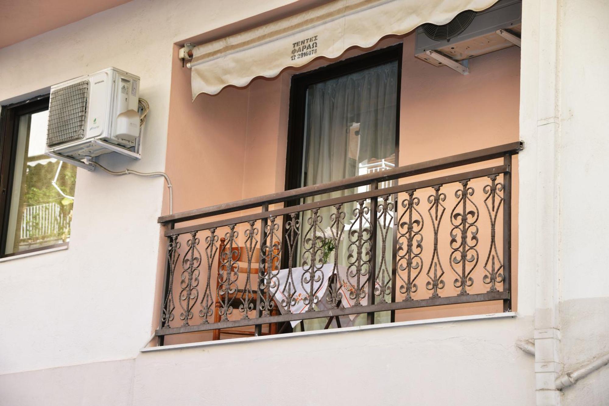 Traditional House Афины Экстерьер фото